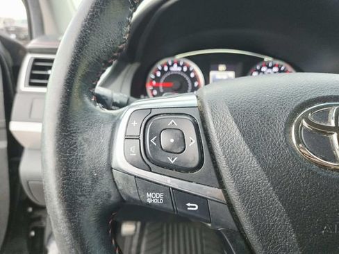 Used 2015 Toyota Camry SE FWD image 10