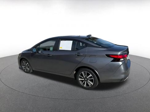 Used 2025 Nissan Versa SV image 10