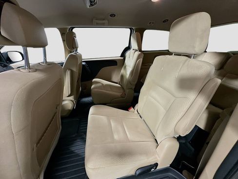 Used 2014 Dodge Grand Caravan SE w/ Quick Order Package 29E SE FWD image 22