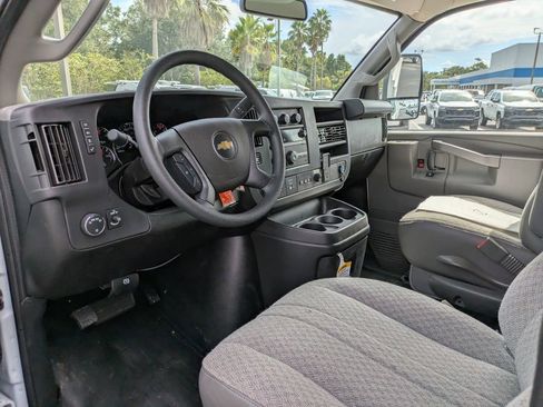 New 2025 Chevrolet Express 3500 w/ Power Convenience Package image 19