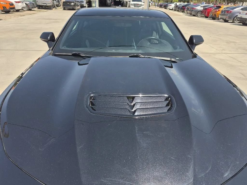Used 2018 Chevrolet Camaro LT w/ RS Package RWD image 4