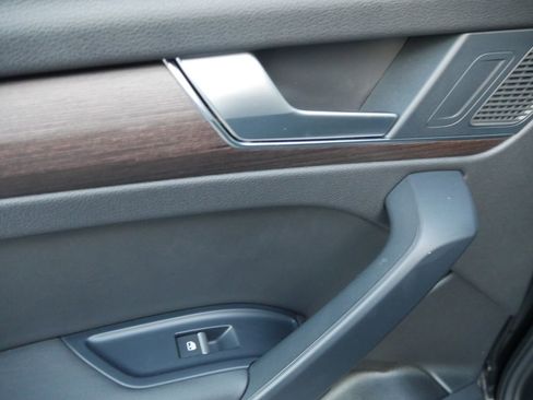 Used 2023 Audi Q5 2.0T Premium Plus w/ Premium Plus Package image 22