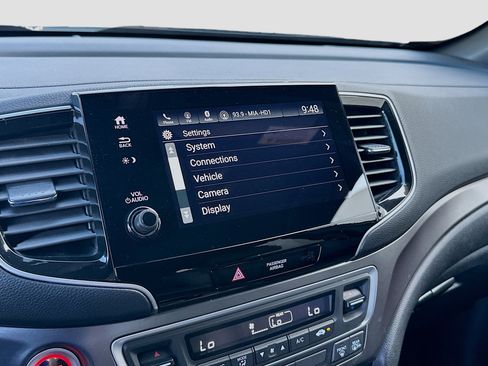 Used 2025 Honda Passport EX-L image 11