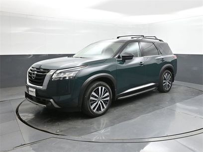 Used 2022 Nissan Pathfinder Platinum w/ Cargo Package