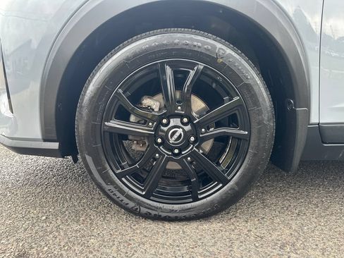 Used 2023 Nissan Kicks SR FWD image 9