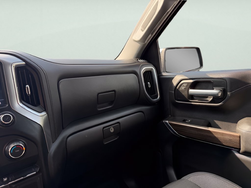 Used 2020 Chevrolet Silverado 1500 LT AWD/4WD image 22