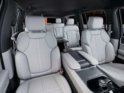 New 2026 Jeep Grand Wagoneer L 4WD image 16