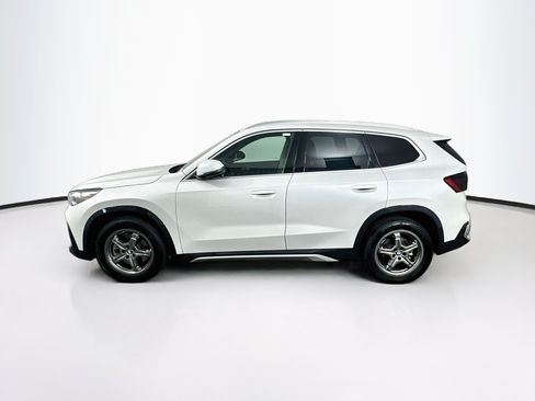 Used 2025 BMW X1 xDrive28i AWD/4WD image 4