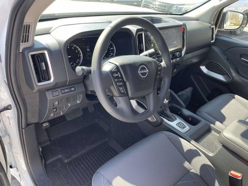 New 2026 Nissan Frontier SV w/ All-Weather Content Package AWD/4WD image 17