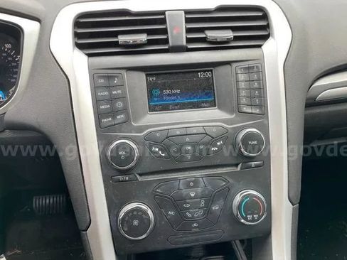 Used 2016 Ford Fusion S FWD image 16