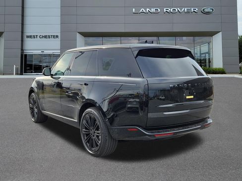 New 2026 Land Rover Range Rover SE image 3