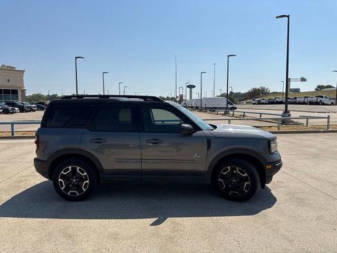 Certified 2022 Ford Bronco Sport Outer Banks w/ Tech Package AWD/4WD image 18