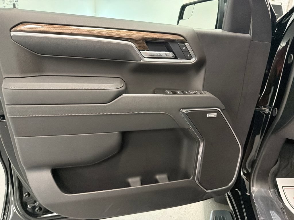 New 2026 Chevrolet Silverado 1500 RST AWD/4WD image 12