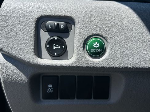 Used 2016 Honda Pilot EX image 16