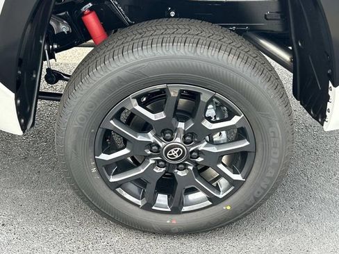 New 2026 Toyota Tundra Platinum AWD/4WD image 13