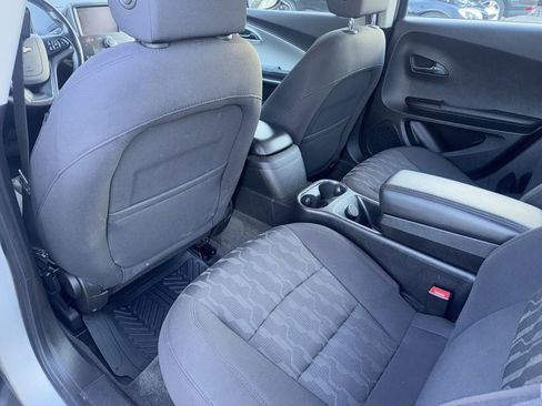 Used 2014 Chevrolet Volt FWD image 31