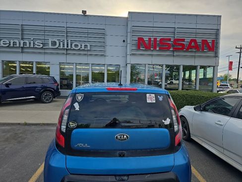 Used 2016 Kia Soul + w/ Designer's Package FWD image 10