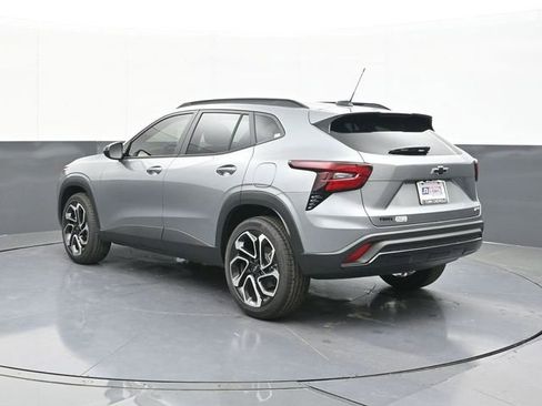 New 2026 Chevrolet Trax RS w/ Driver Confidence Package FWD image 9