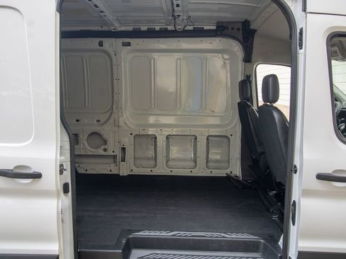 Used 2023 Ford Transit 250 Medium Roof RWD image 35