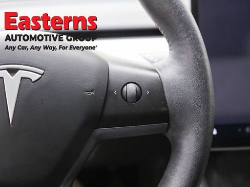 Used 2023 Tesla Model 3 Standard Range RWD image 16