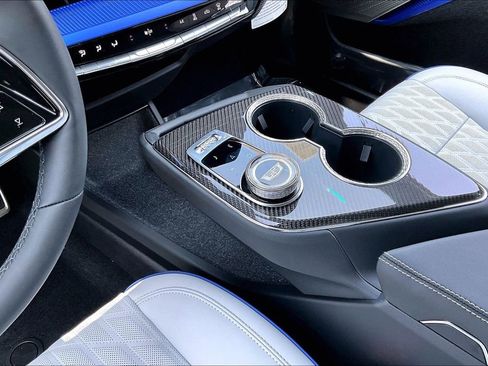 New 2026 Cadillac Optiq V AWD/4WD image 10
