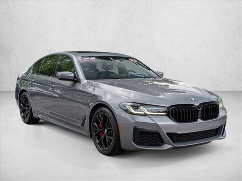 Used 2023 BMW 540i xDrive w/ M Sport Package AWD/4WD image 4