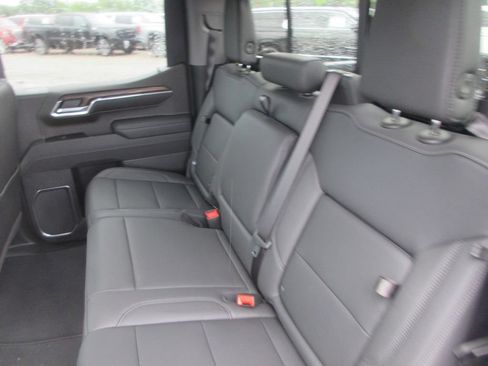 New 2026 GMC Sierra 1500 SLT w/ SLT Premium Plus Package AWD/4WD image 16