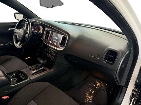 Used 2021 Dodge Charger R/T w/ Blacktop Package image 10