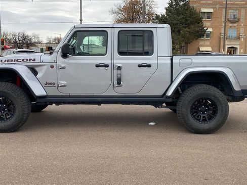 Used 2021 Jeep Gladiator Rubicon image 8