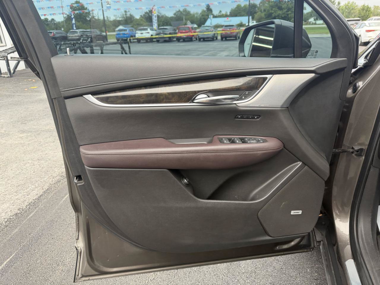 Used 2020 Cadillac XT6 Premium Luxury FWD image 12