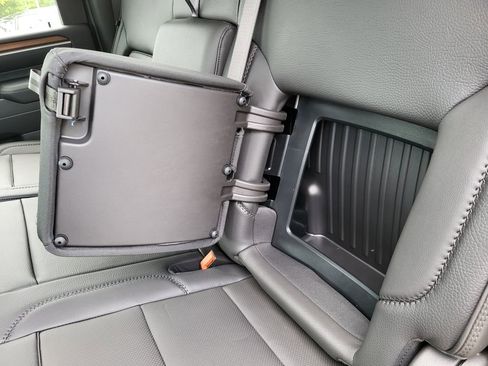 New 2025 GMC Sierra 2500 Denali w/ Denali Reserve Package image 12