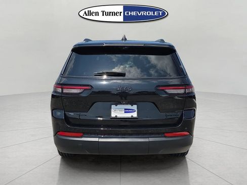 Used 2023 Jeep Grand Cherokee L Limited w/ Luxury Tech Group II AWD/4WD image 5
