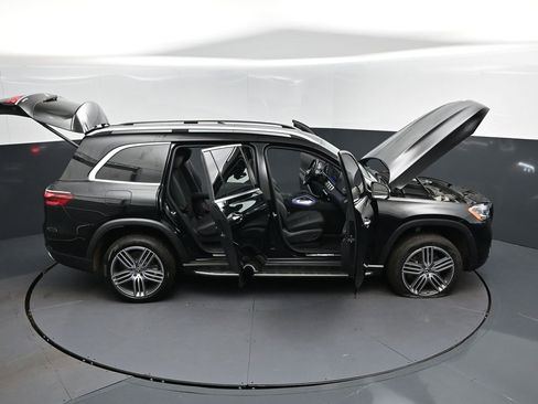Used 2025 Mercedes-Benz GLS 450 4MATIC image 49