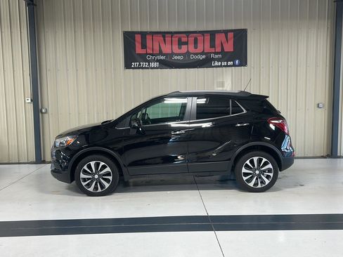 Used 2021 Buick Encore Preferred w/ Safety Package image 2