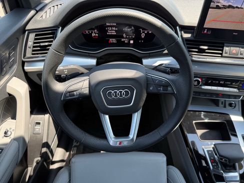 Used 2024 Audi Q5 2.0T Prestige AWD/4WD image 14