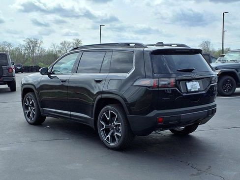 New 2026 Jeep Cherokee Overland w/ Trailer Tow Group AWD/4WD image 2