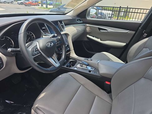 Used 2023 INFINITI QX50 Luxe FWD image 16