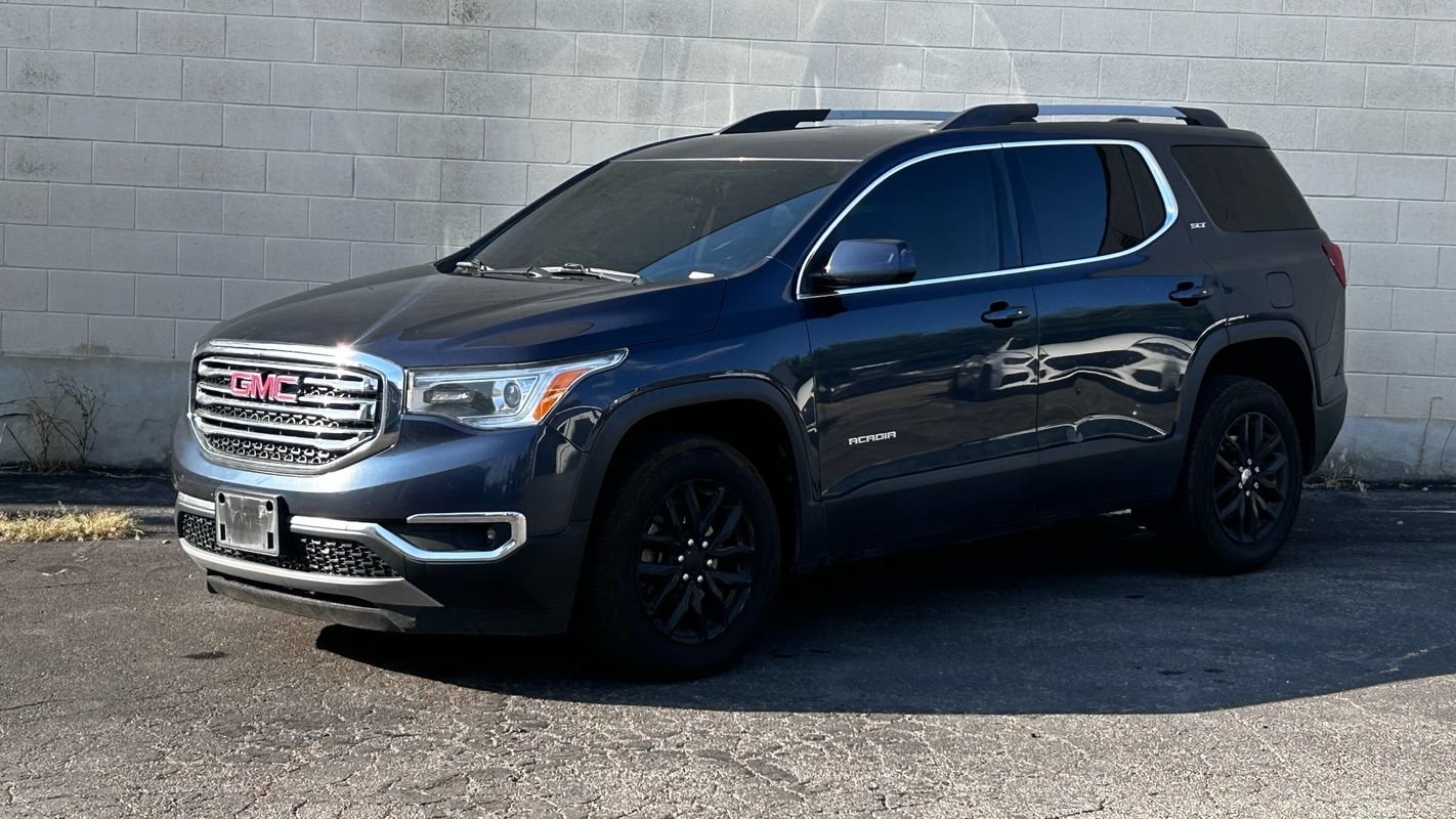 Used 2019 GMC Acadia SLT AWD/4WD image 1