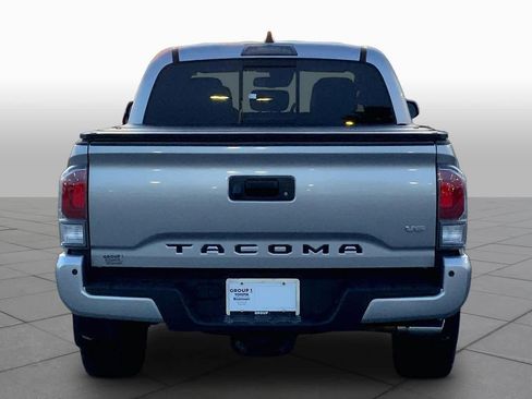 Used 2022 Toyota Tacoma TRD Sport w/ Technology Package AWD/4WD image 5