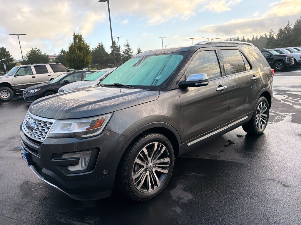Used 2017 Ford Explorer Platinum AWD/4WD image 8