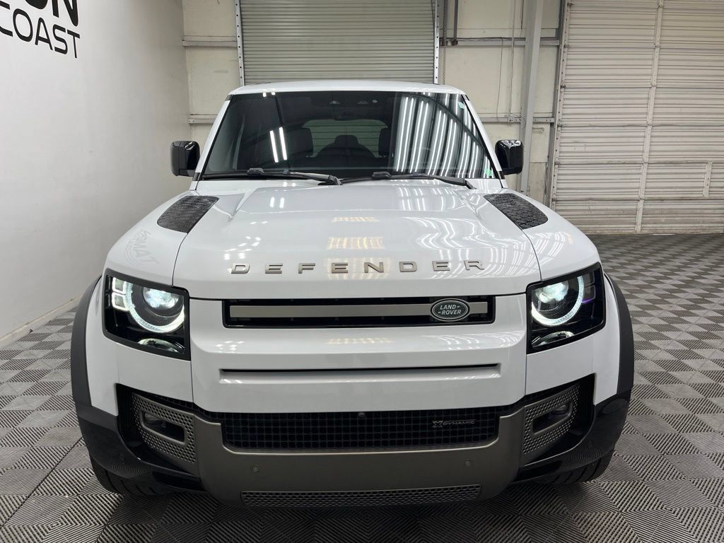 Used 2023 Land Rover Defender 110 X-Dynamic SE AWD/4WD image 9