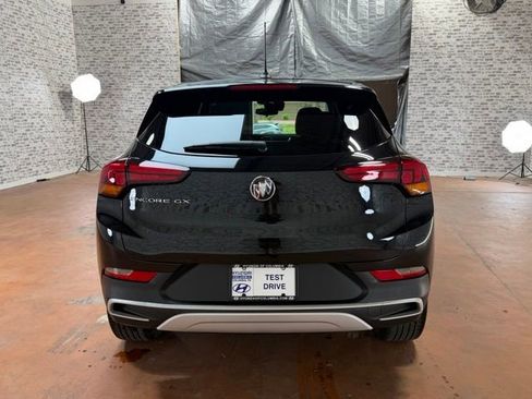 Used 2022 Buick Encore GX Preferred w/ Cold Weather Comfort Package FWD image 5