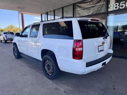 Used 2012 Chevrolet Suburban LS w/ Convenience Package 1 RWD image 3