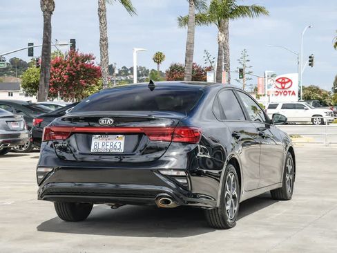 Used 2019 Kia Forte LXS FWD image 7