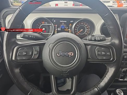 Used 2021 Jeep Wrangler Unlimited Islander image 13