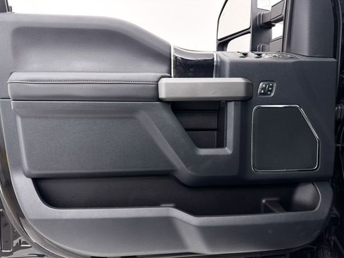 Used 2022 Ford F350 Platinum image 29