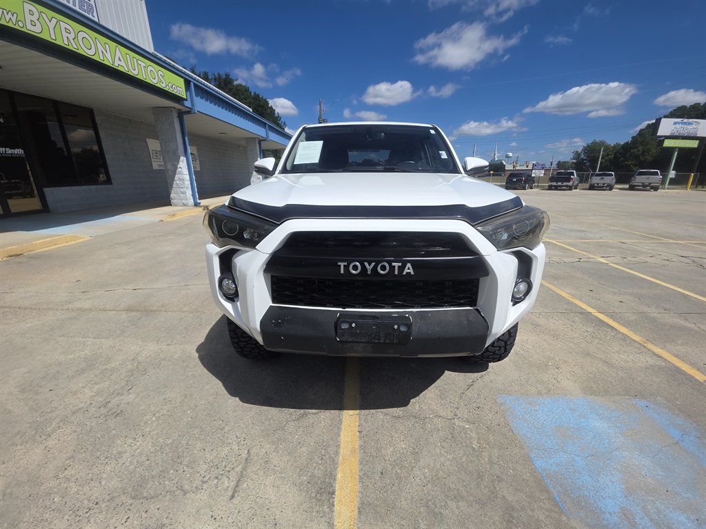 Used 2015 Toyota 4Runner SR5 Premium AWD/4WD image 4