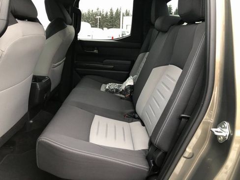 Used 2025 Toyota Tacoma TRD Sport image 19