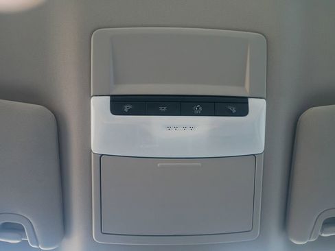 Used 2025 Nissan Altima 2.5 SV image 7