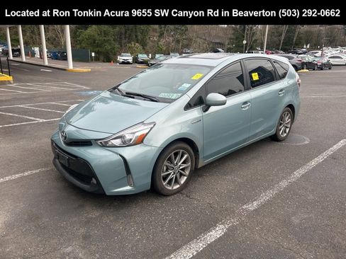Used 2015 Toyota Prius V Five image 8